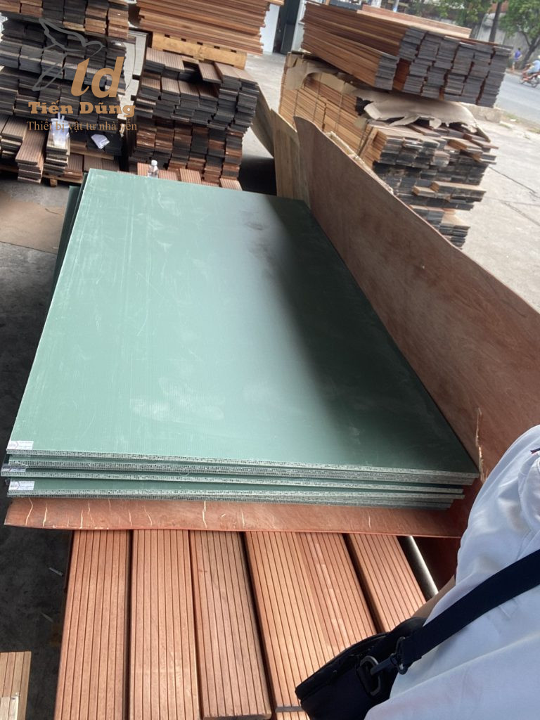 tấm nhựa eco lót sàn giá rẻ